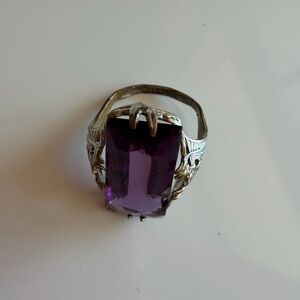 Vintage Artdeco-Style Filigree Pinky Ring Rectangular Amethyst-like Color Size 4